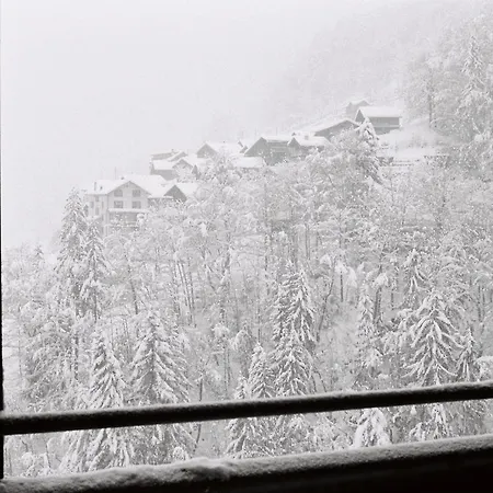 Lieu Secret Dans Les Alpes Suisses Villa Le Tretien Exterior photo