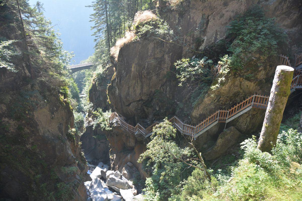 Lieu Secret Dans Les Alpes Suisses Chalet